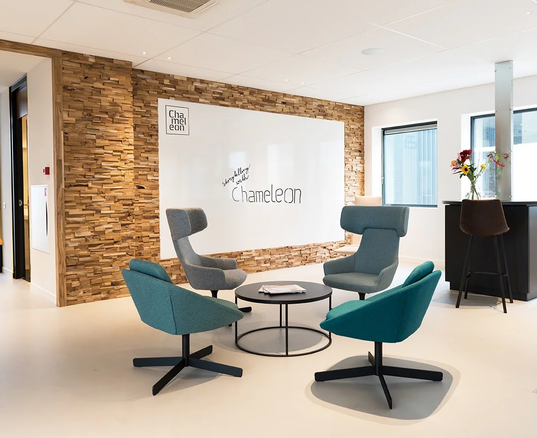 Installatie whiteboard op locatie